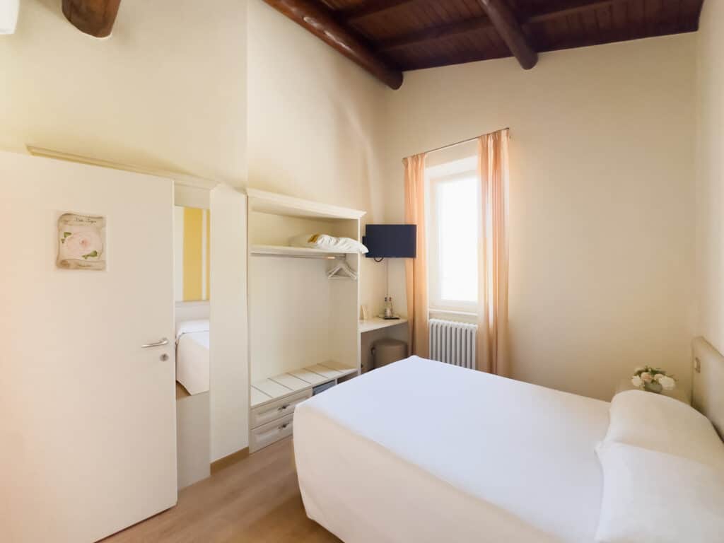 Foto di bed and breakfast delle rose – Corte delle Rose